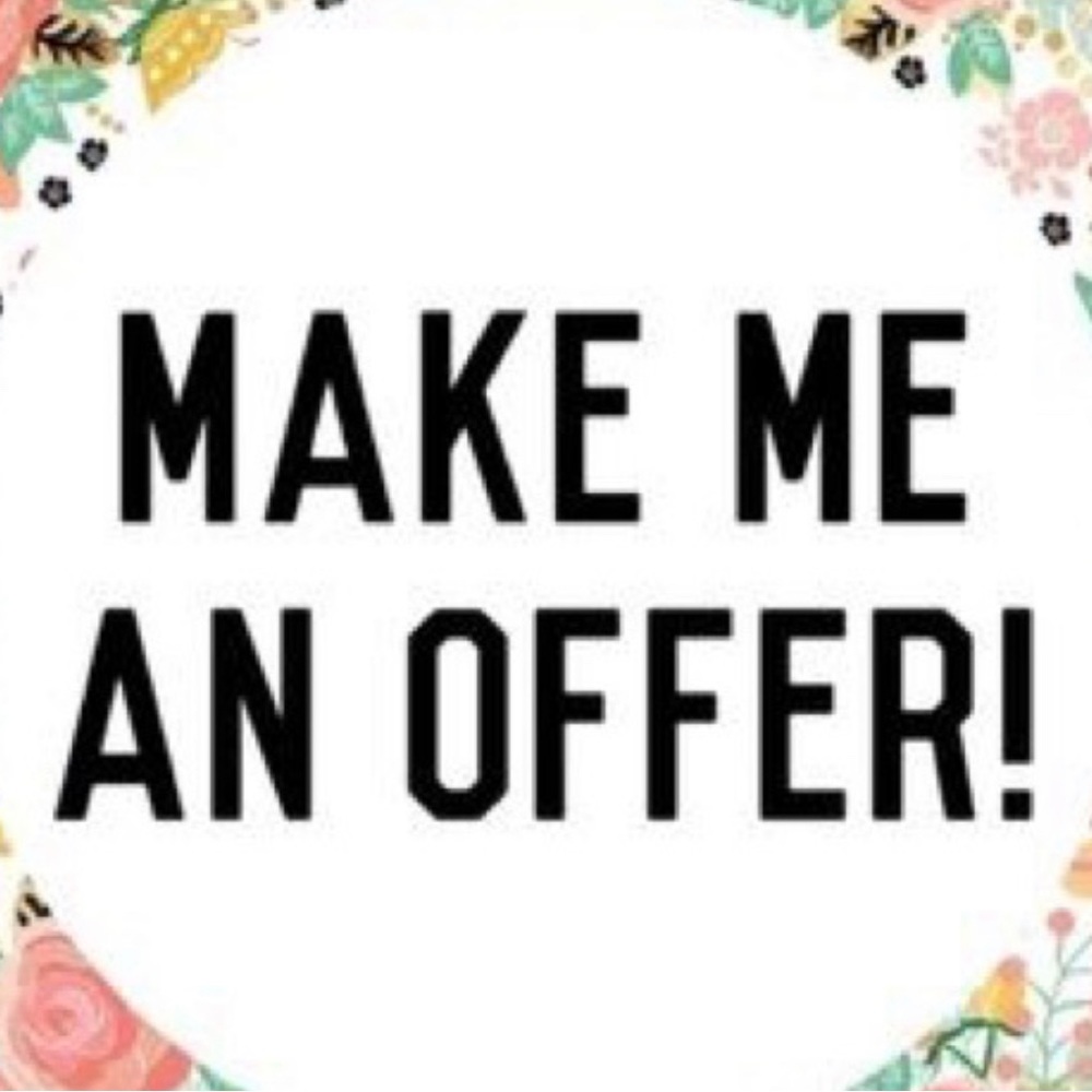 Looking to make deals so send offers :) happy shopping!